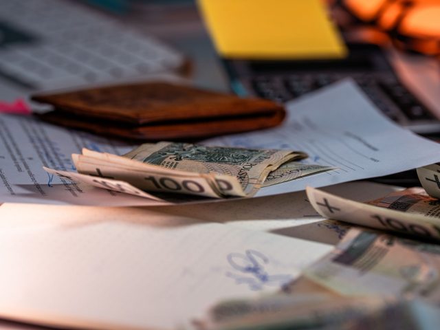 Abattement fiscal réduit à 3.000 euros : quel impact pour les retraités ?