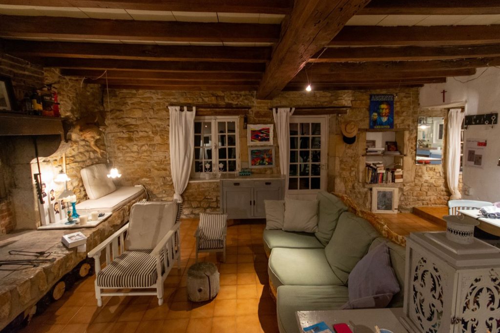 Aménager un petit gîte : les astuces déco qui changent tout