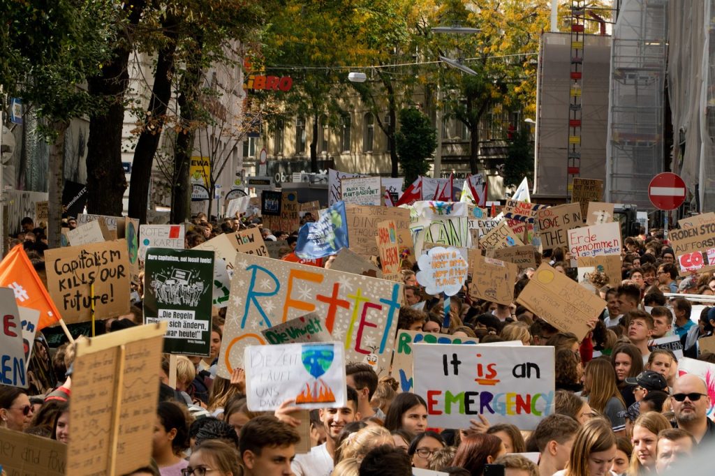 Blocages dans les lycées : le gouvernement face à un défi urgent