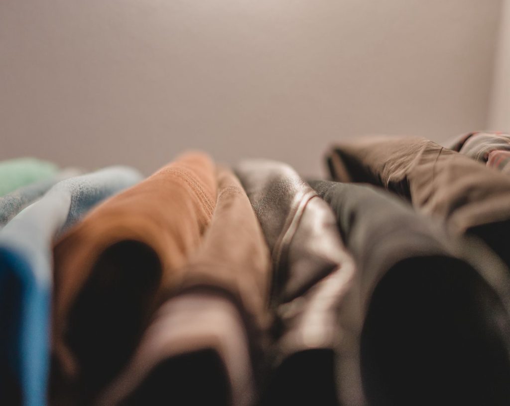 Garde-robe familiale : les bons réflexes avant d&rsquo;acheter