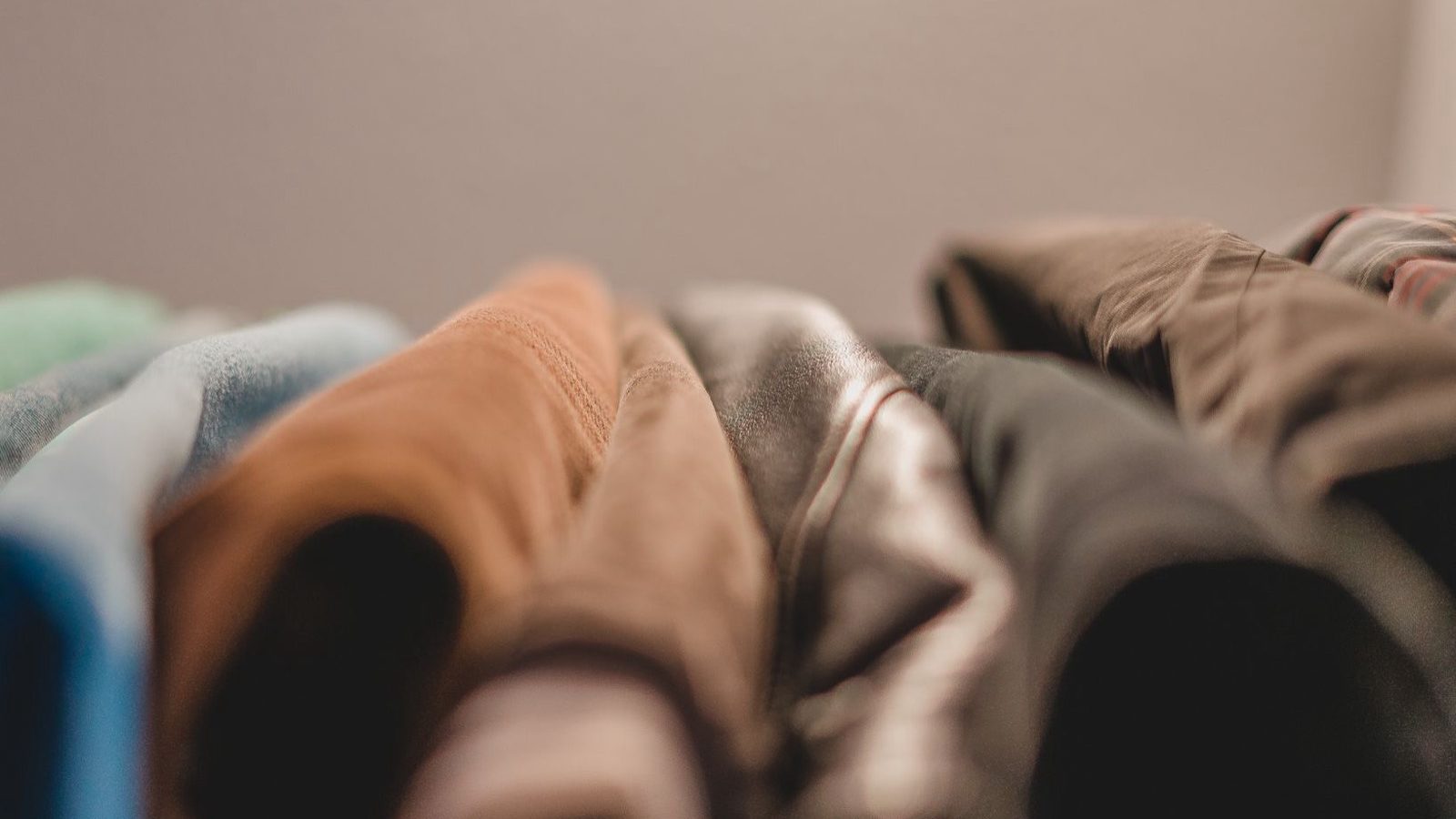 Garde-robe familiale : les bons réflexes avant d'acheter