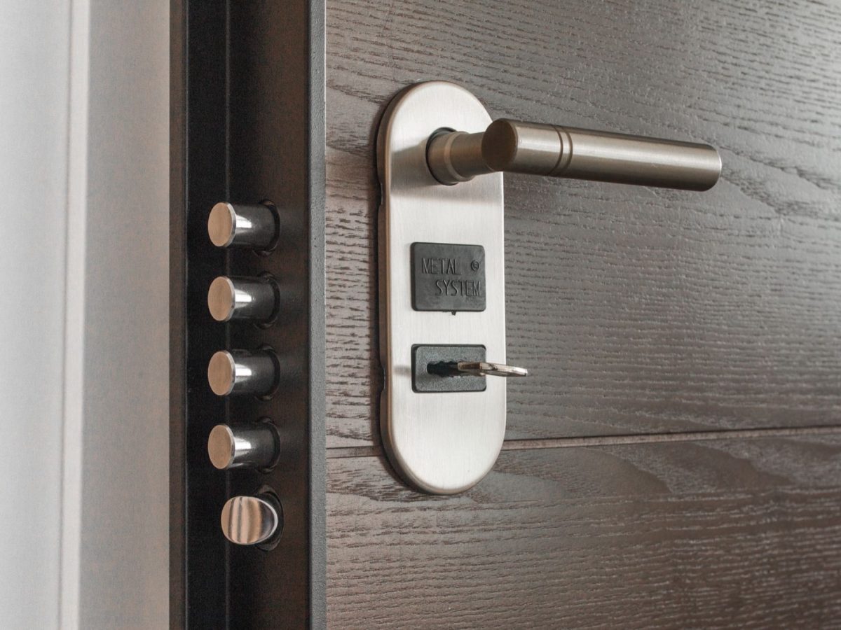 Sécuriser sa porte après une effraction ou une perte de clés à Nanterr